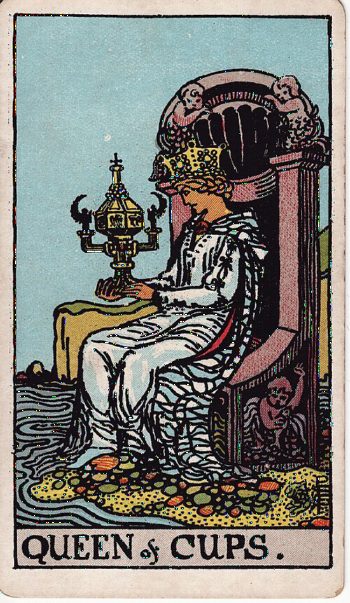 Κάρτα ταρώ Βασίλισσα Κυπέλλων (Queen of Cups) - Rider-Waite
